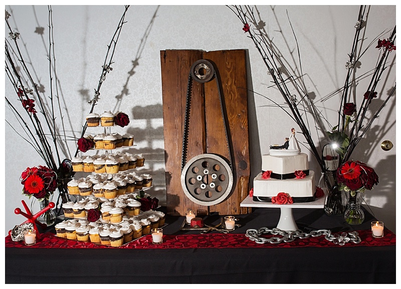Appleton-wedding-Green-Bay-photographer-favorite-moments-best-of-2015-Gosias-Photography-rings-cake-002.jpg