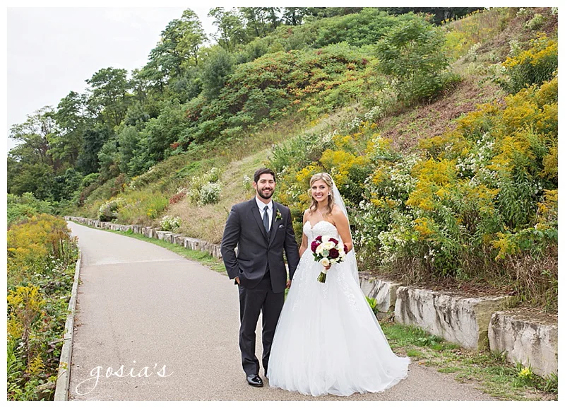 Appleton-wedding-photographer-Gosias-Photography-Milwaukee-ceremony-reception-Marcus-Performing-Arts-Center-_0030.jpg