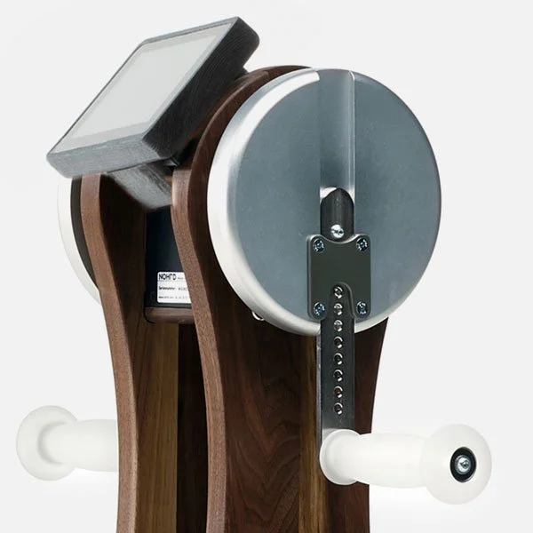 watergrinder-nussbaum-detail-1.jpg