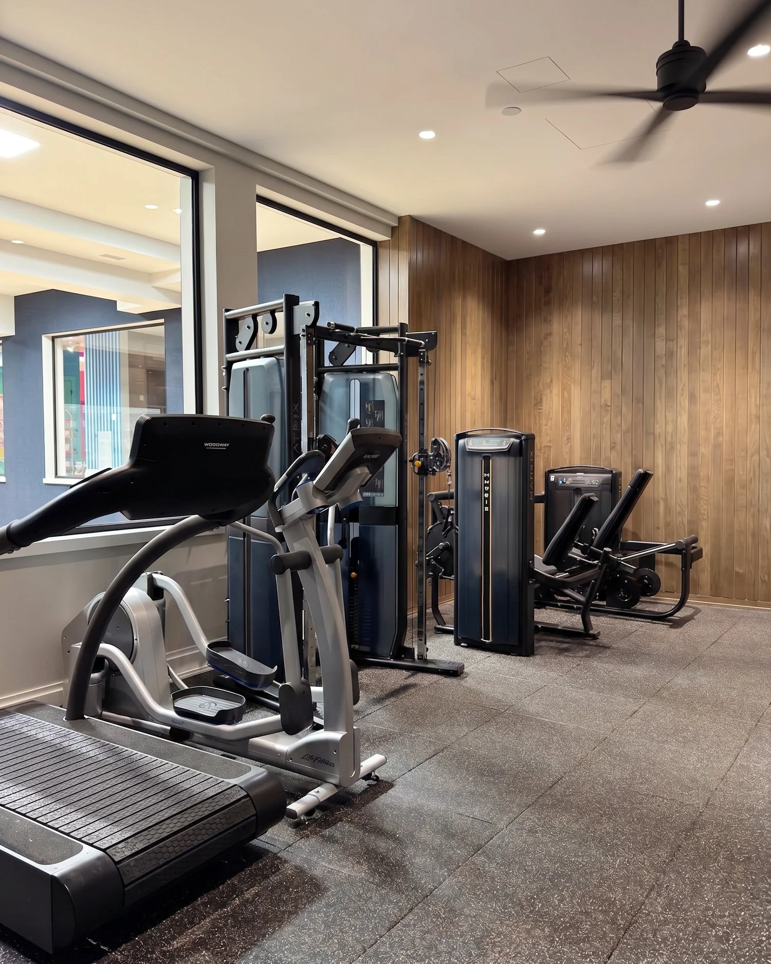 Luxury-Home-gym-in-hinsdale.jpg