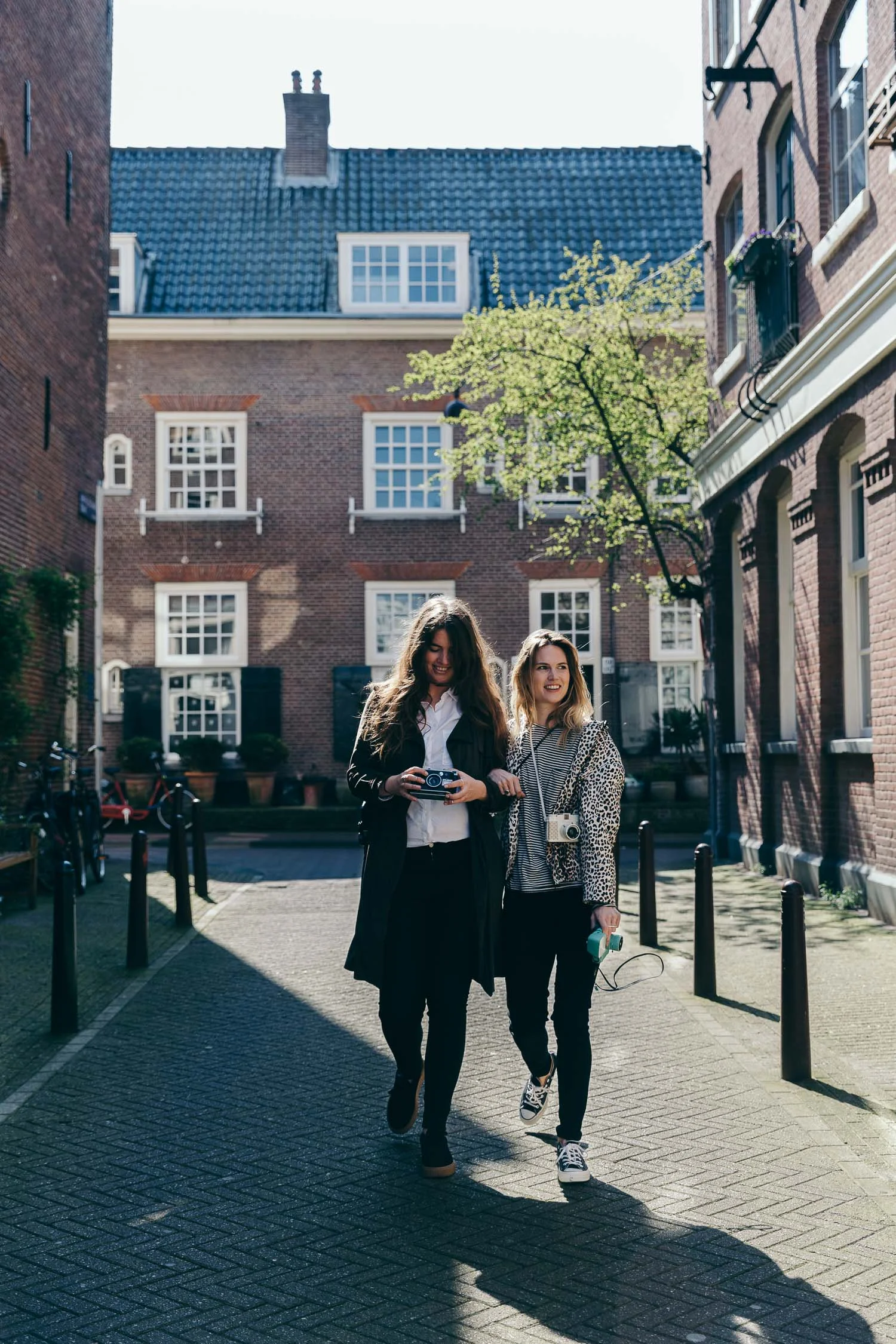 Lifestyle_portrait_lomography_photography_On_a_hazy_morning_Amsterdam001.jpg