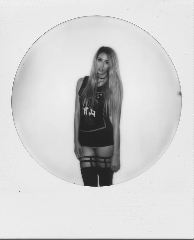 Polaroid_0004.jpg