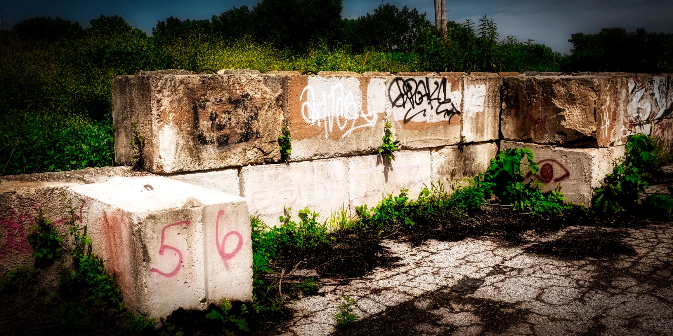 I Want To Sculpt Massive Concrete Blocks, But I'm An Explosive Mess!