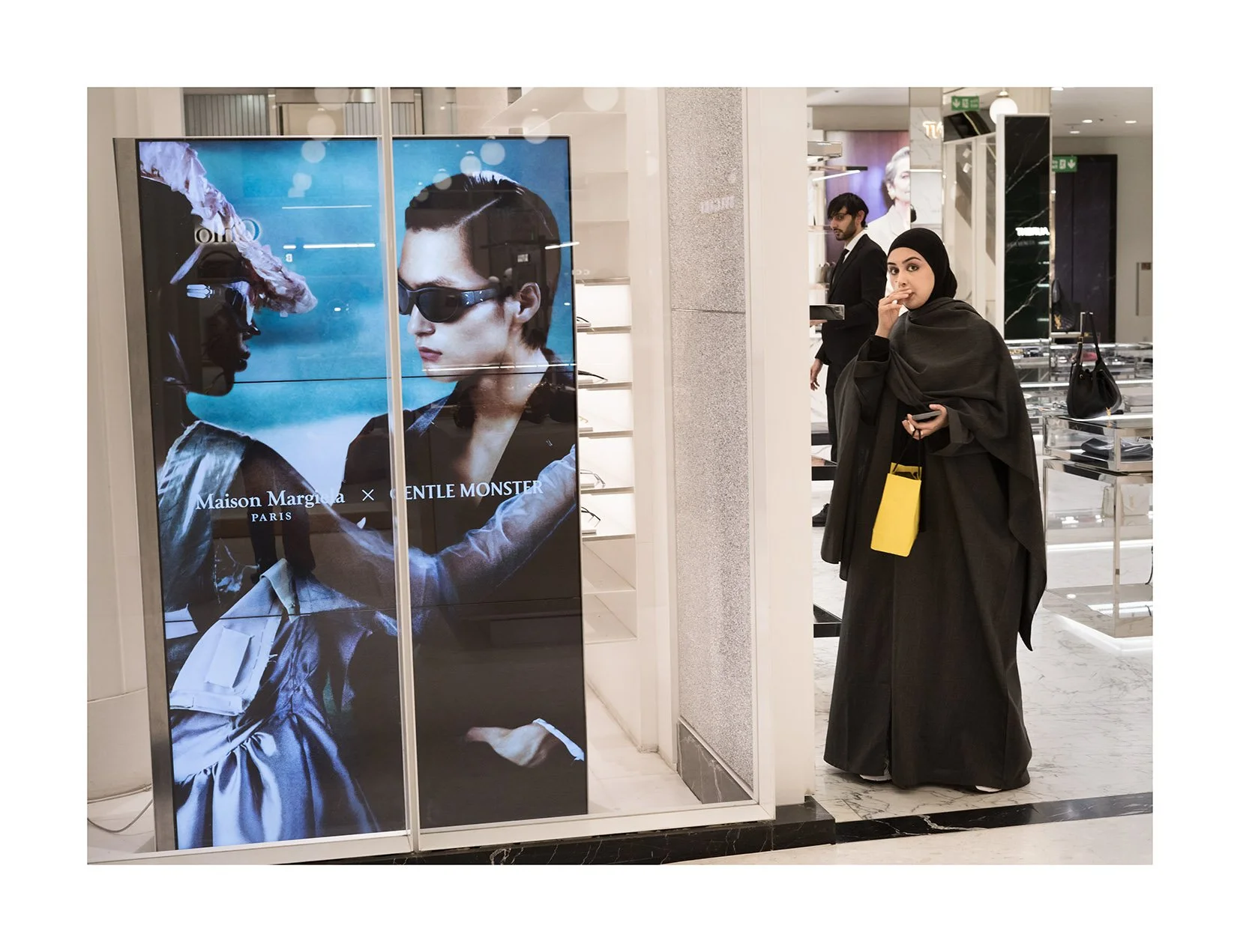 Selfridges mujer copia.jpg