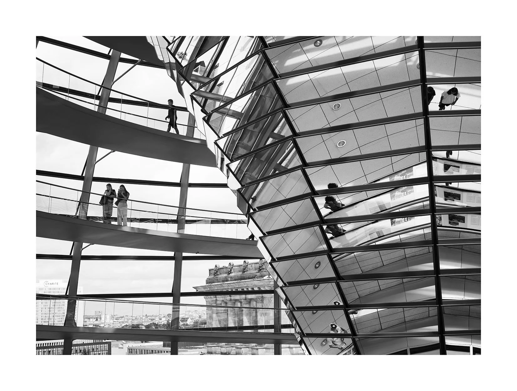 Bundestag gente copia.jpg