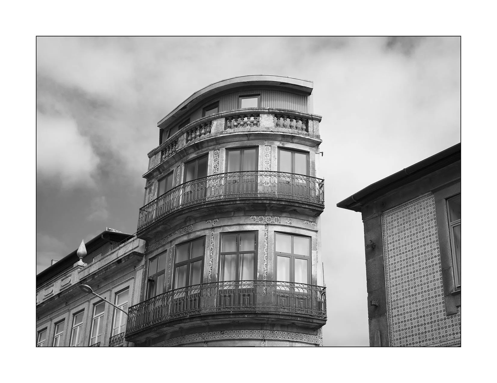 Casa cortada bw web.jpg