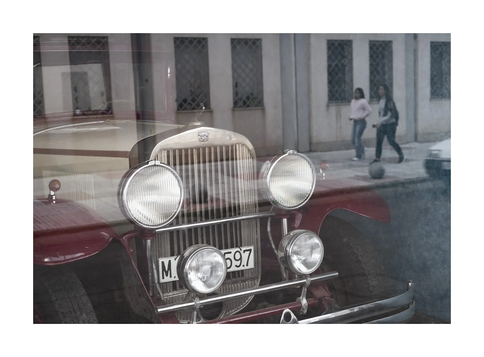 Coche epoca y figuras IG.jpg