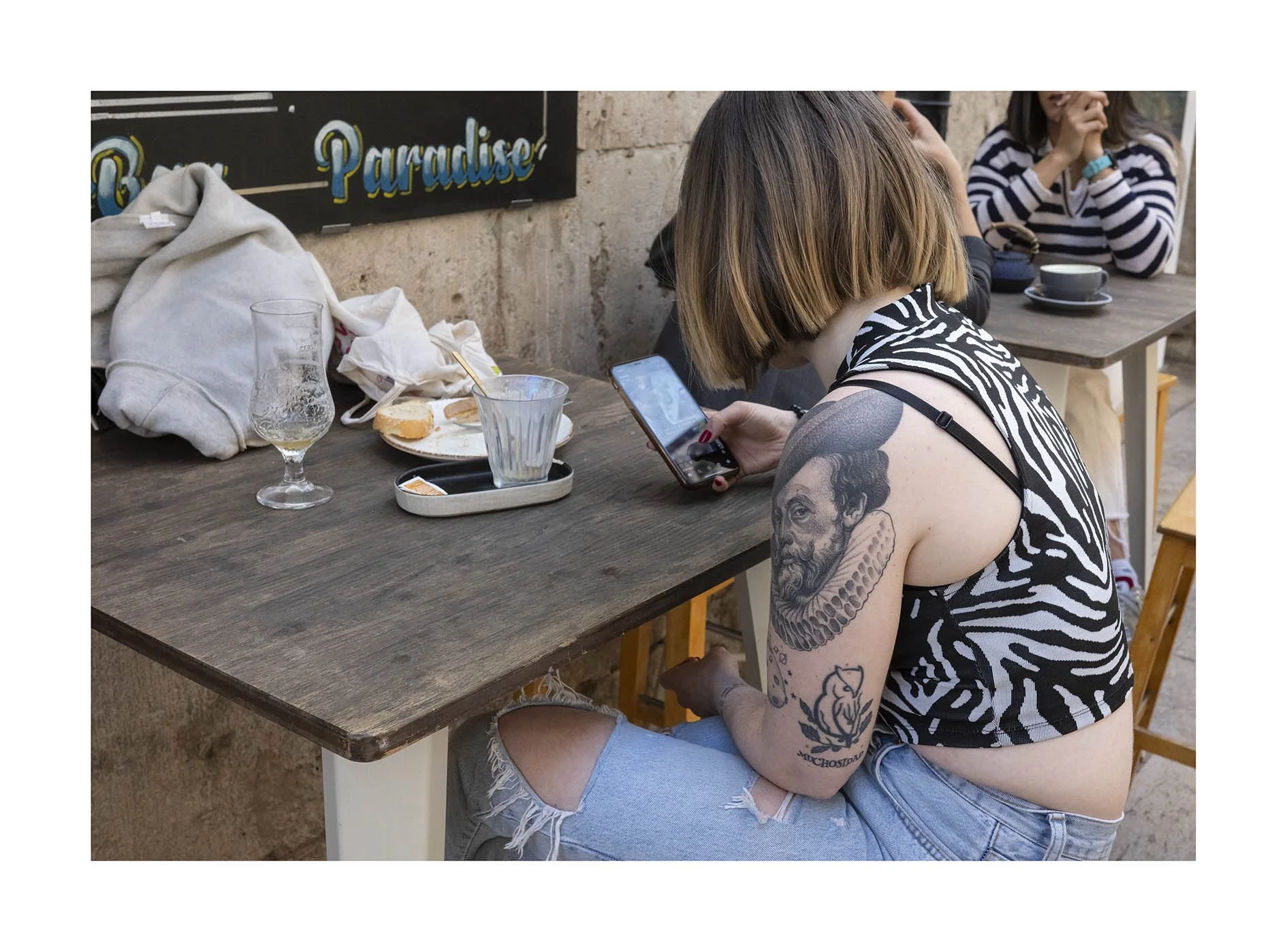 Mujer tatuada paradise IG.jpg