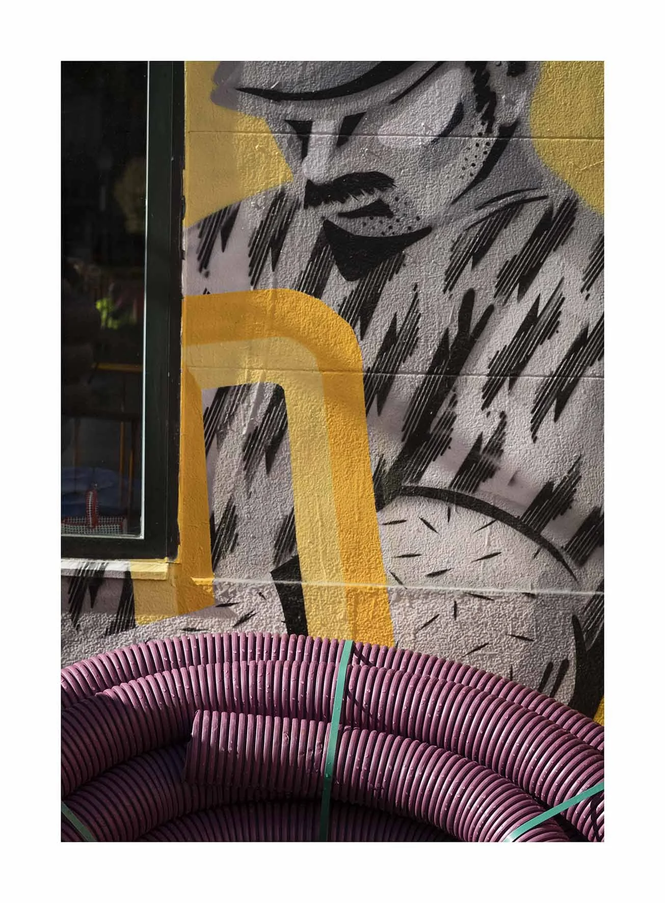 Arte urbano y tubos copia.jpg
