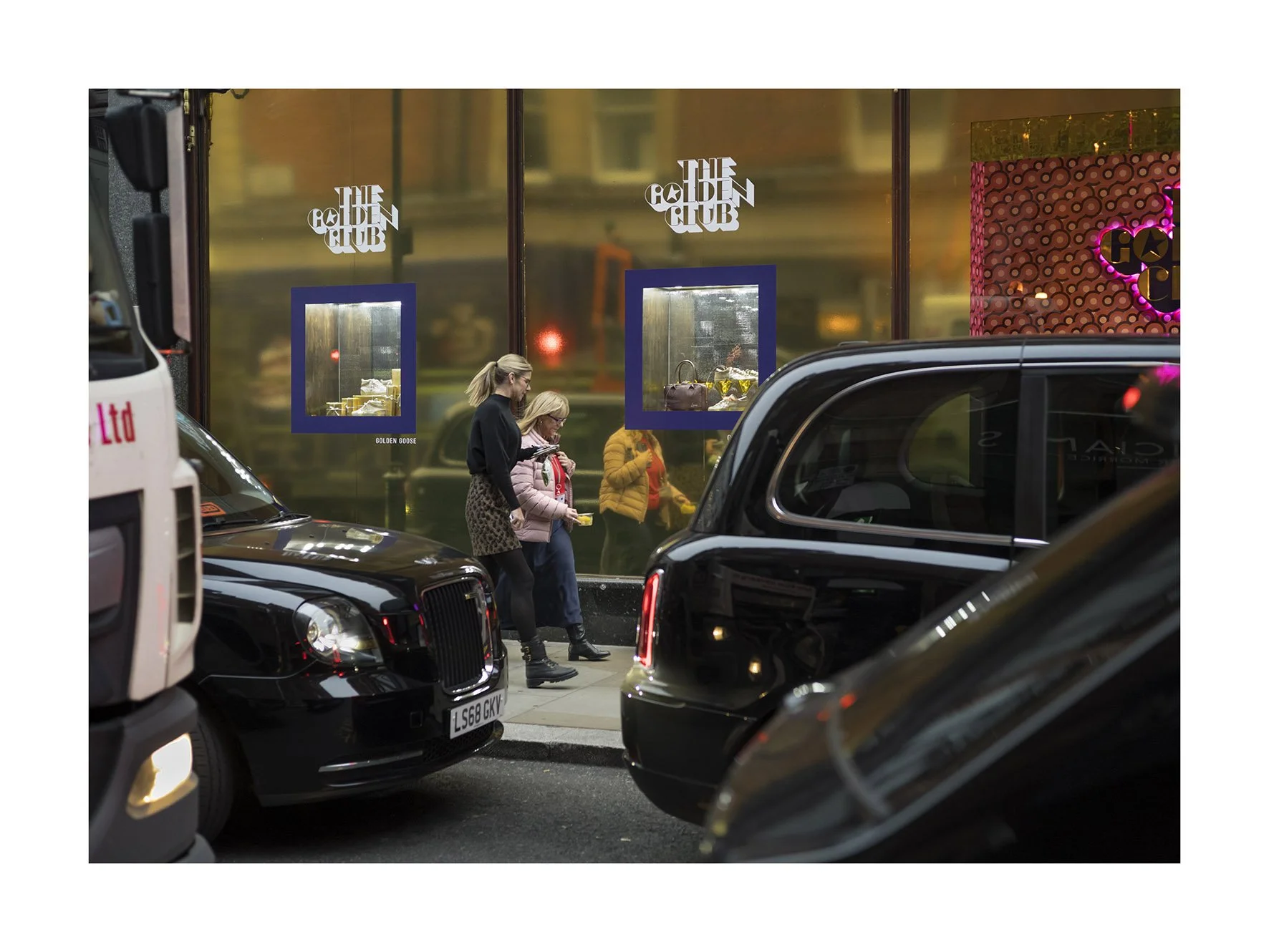 Harrods golden club copia.jpg