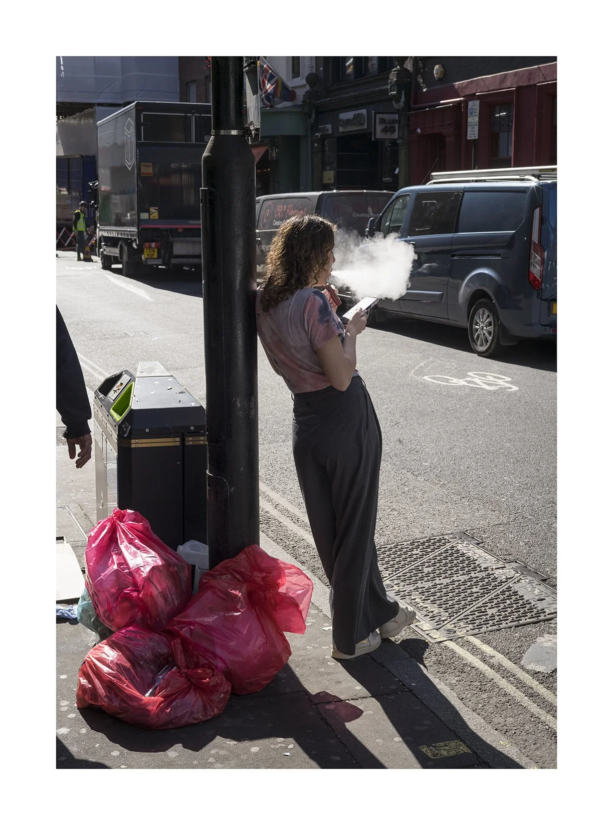 Mujer vapeando Londres web.jpg