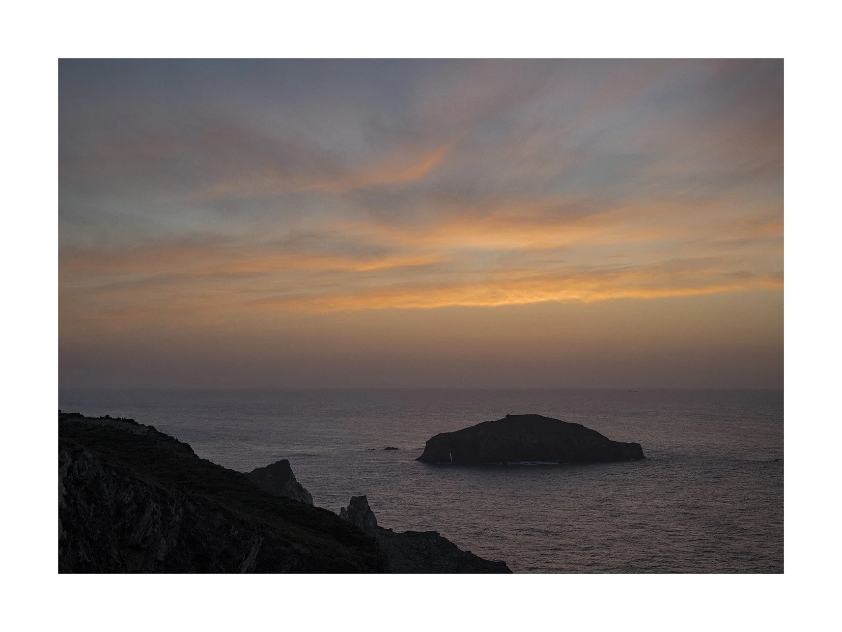 Puesta sol Cabo Peñas copia.jpg