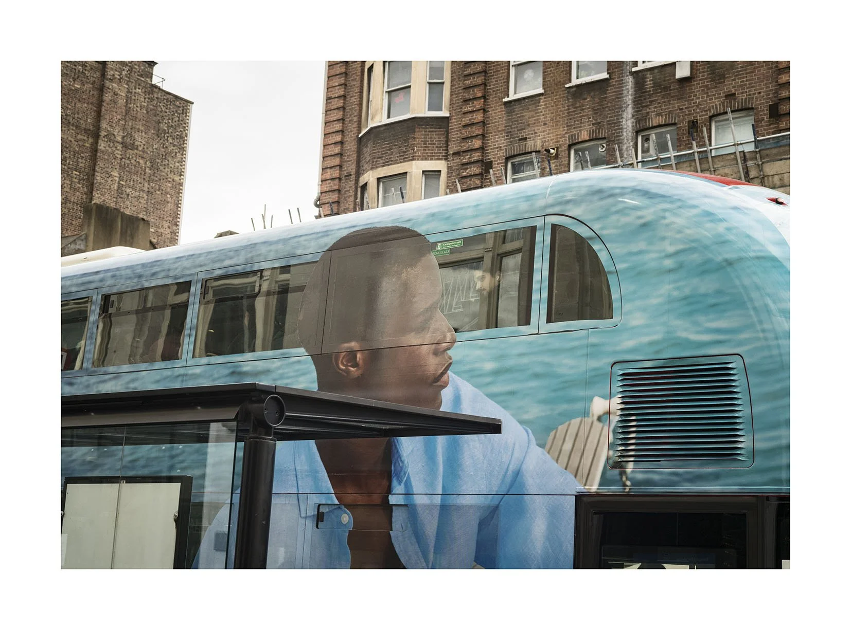 Bus y caras web.jpg