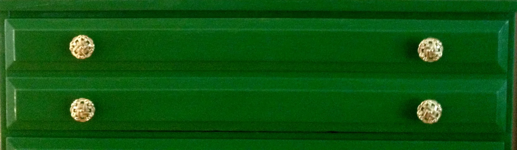 Kriativ_Blog_Decor_GreenFurniture.jpg