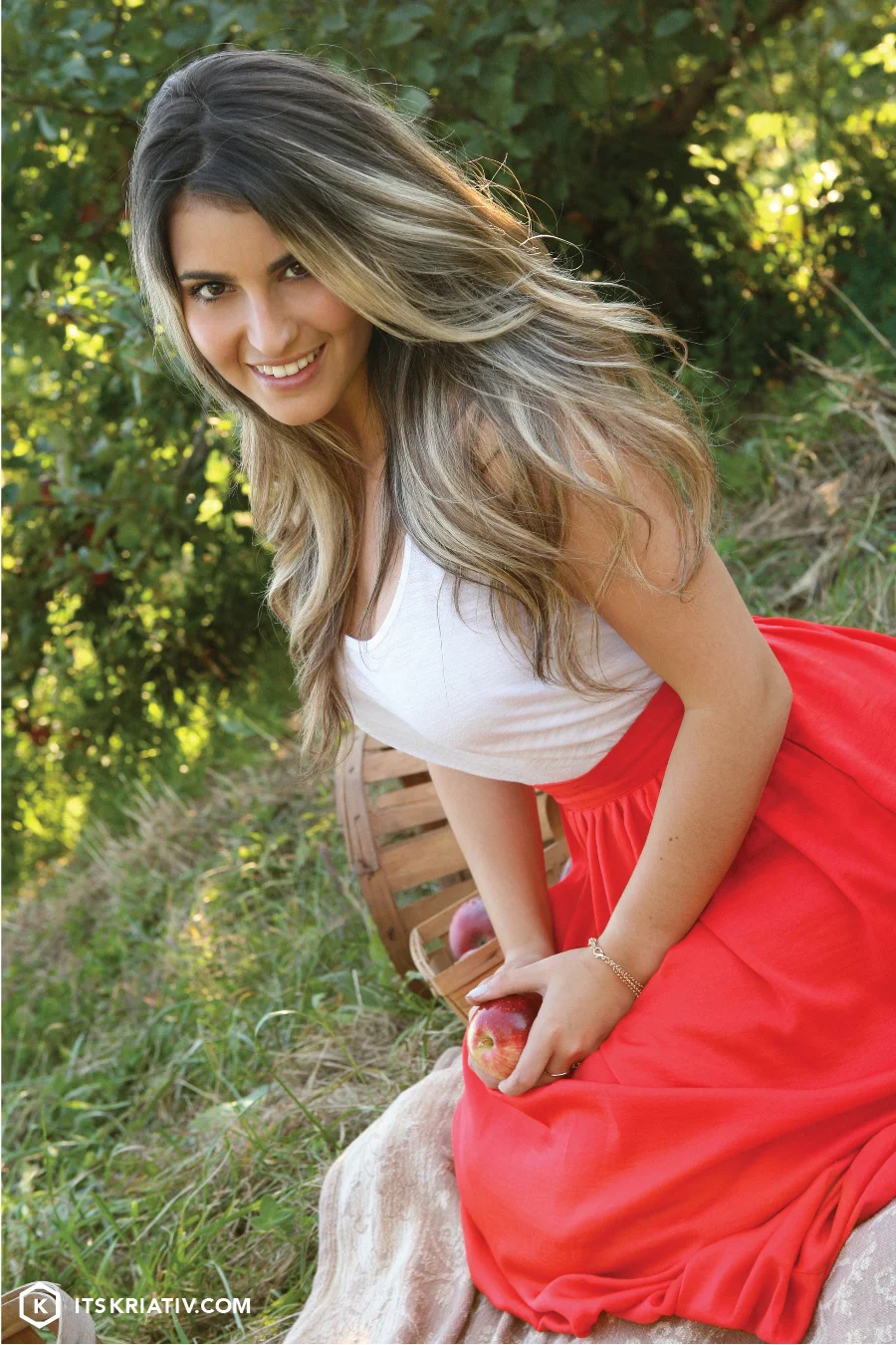 Oct_13_Fashion-Apple-Orchard-01a-08.jpg