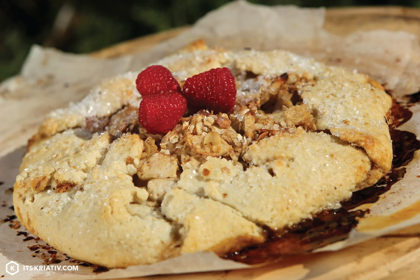 13_Nov_Food-Pear-Apple-Gallette-01a-03.jpg