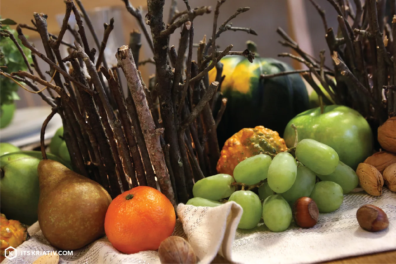 13_Nov_Decor-Thanksgiving-Centerpiece-06.jpg
