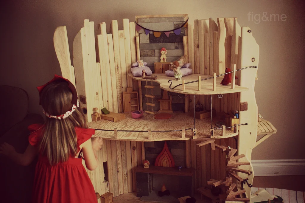 The most amazing doll house ever, by fig and me