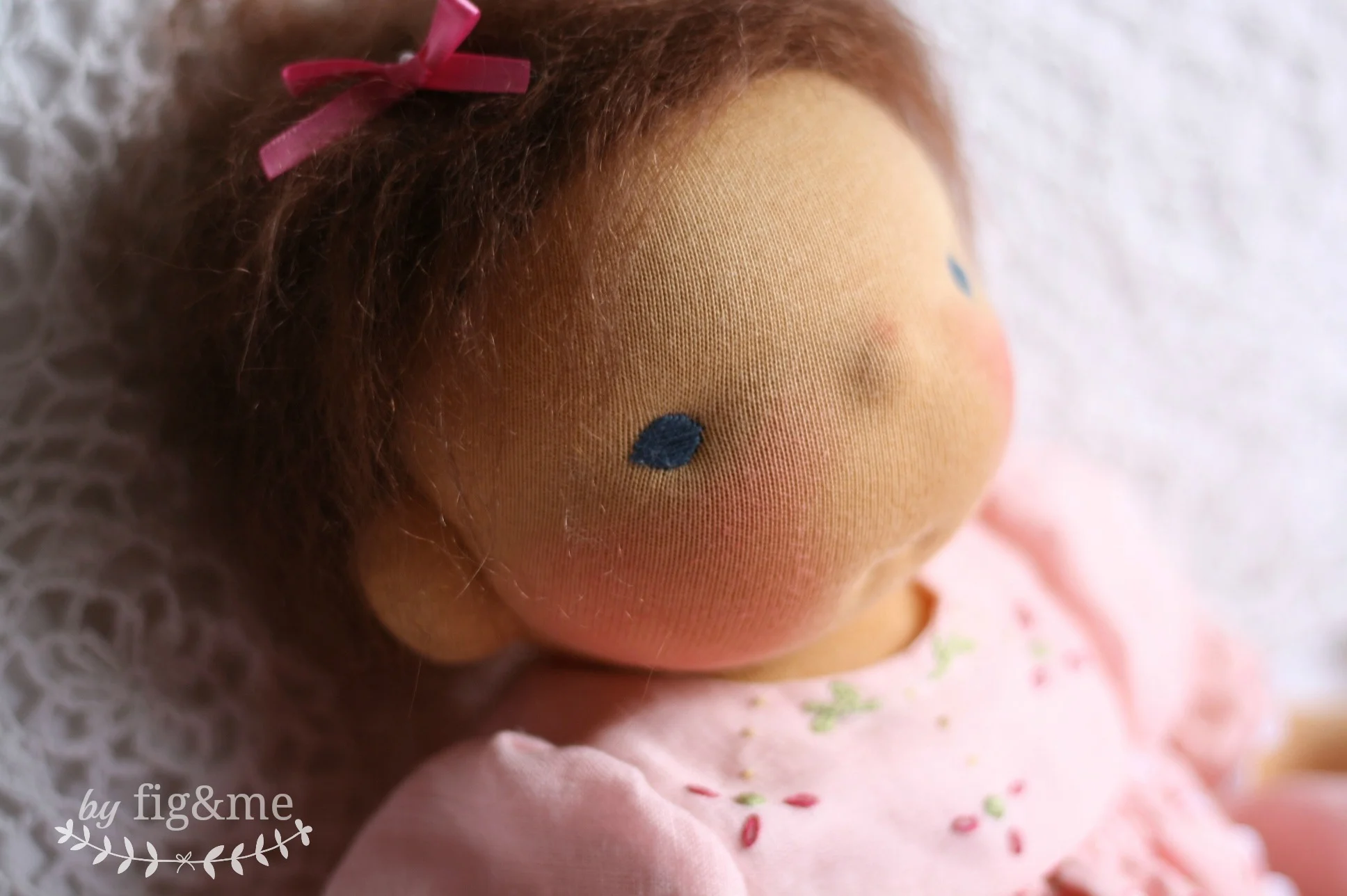 Miss Mindy Lou, by Fig and Me.