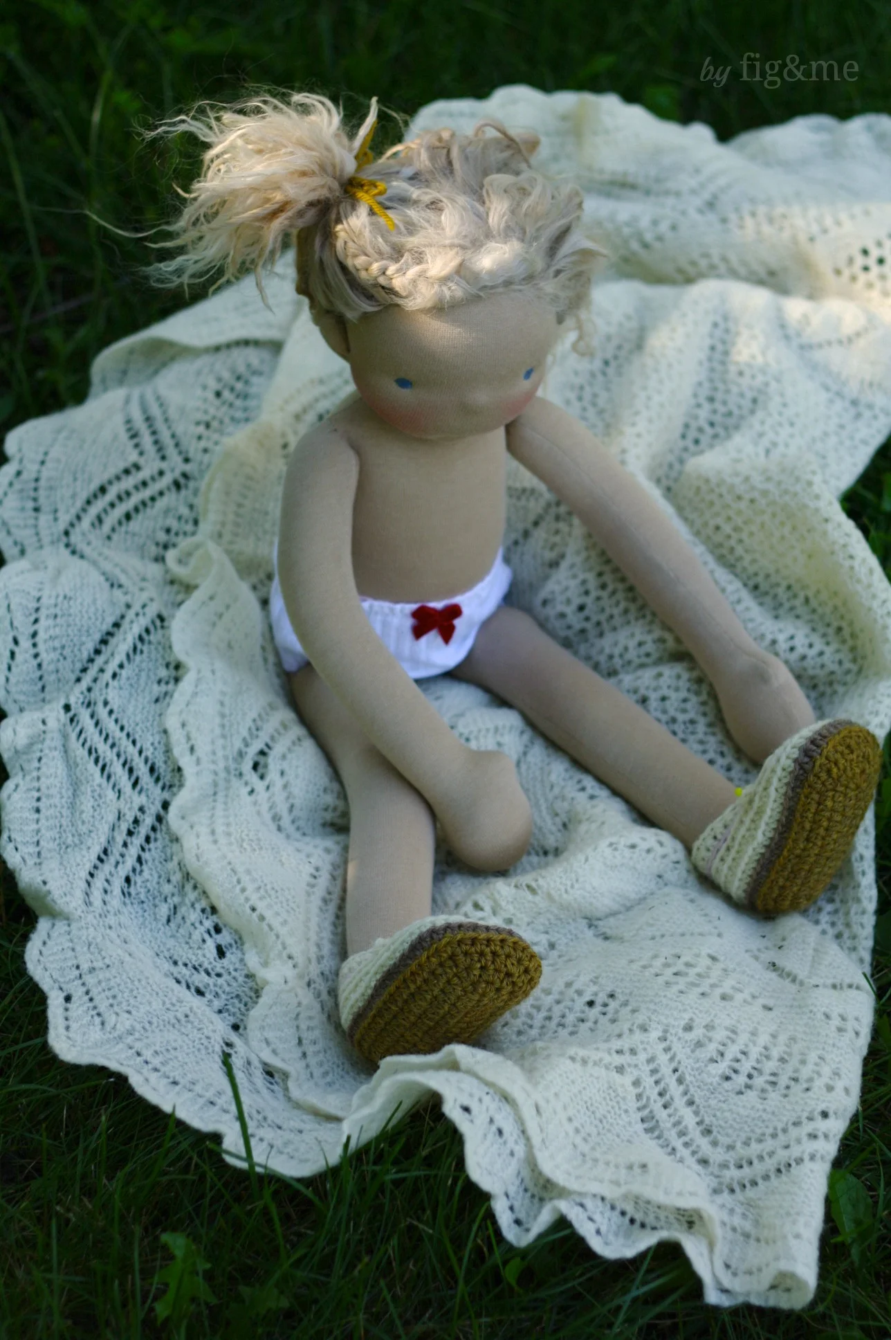 Amelie in the morning, by Fig and me.