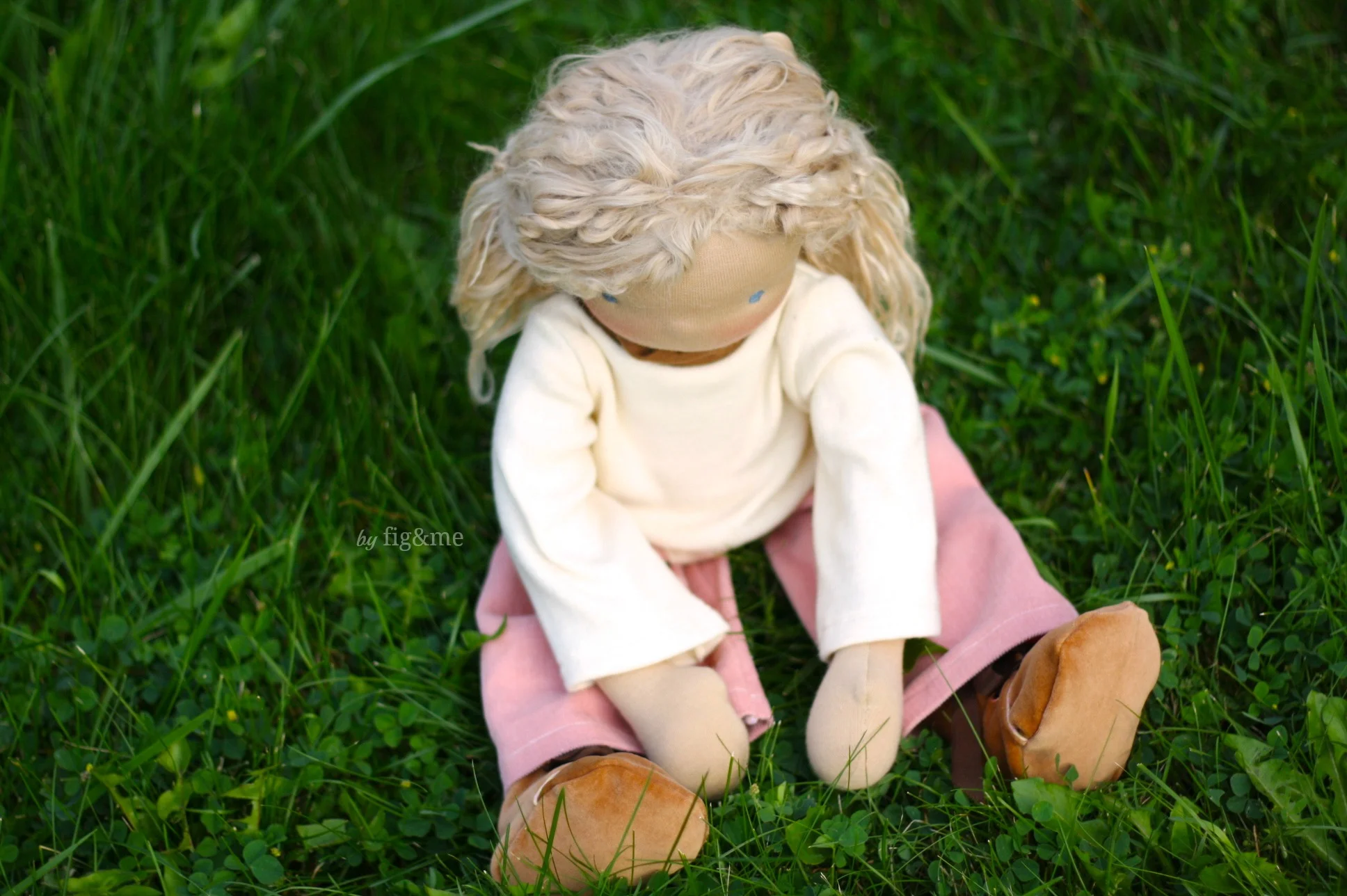 Sitting on the grass, by Fig and me.