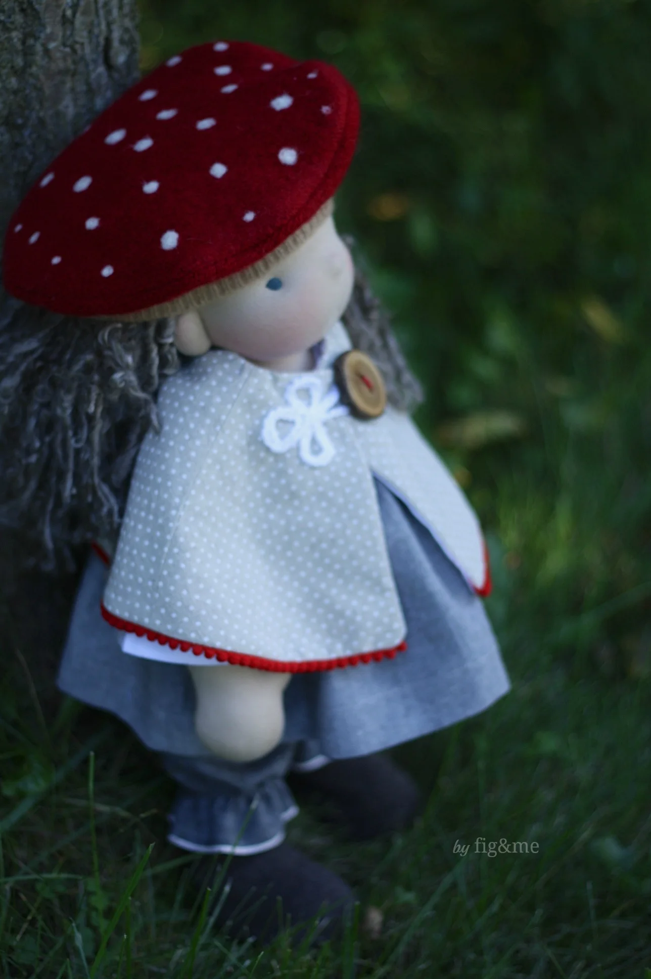 Satya wears linen in polka dots, by Fig and me.