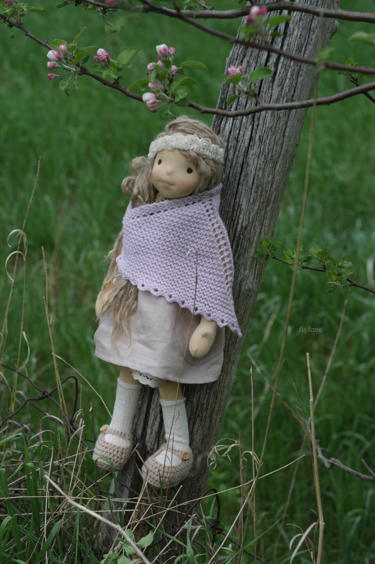 Pomona under her apple tree, by Fig and me.