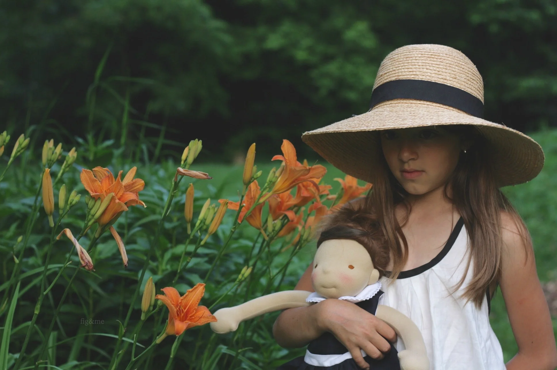 Natural cloth dolls by Fig and me.