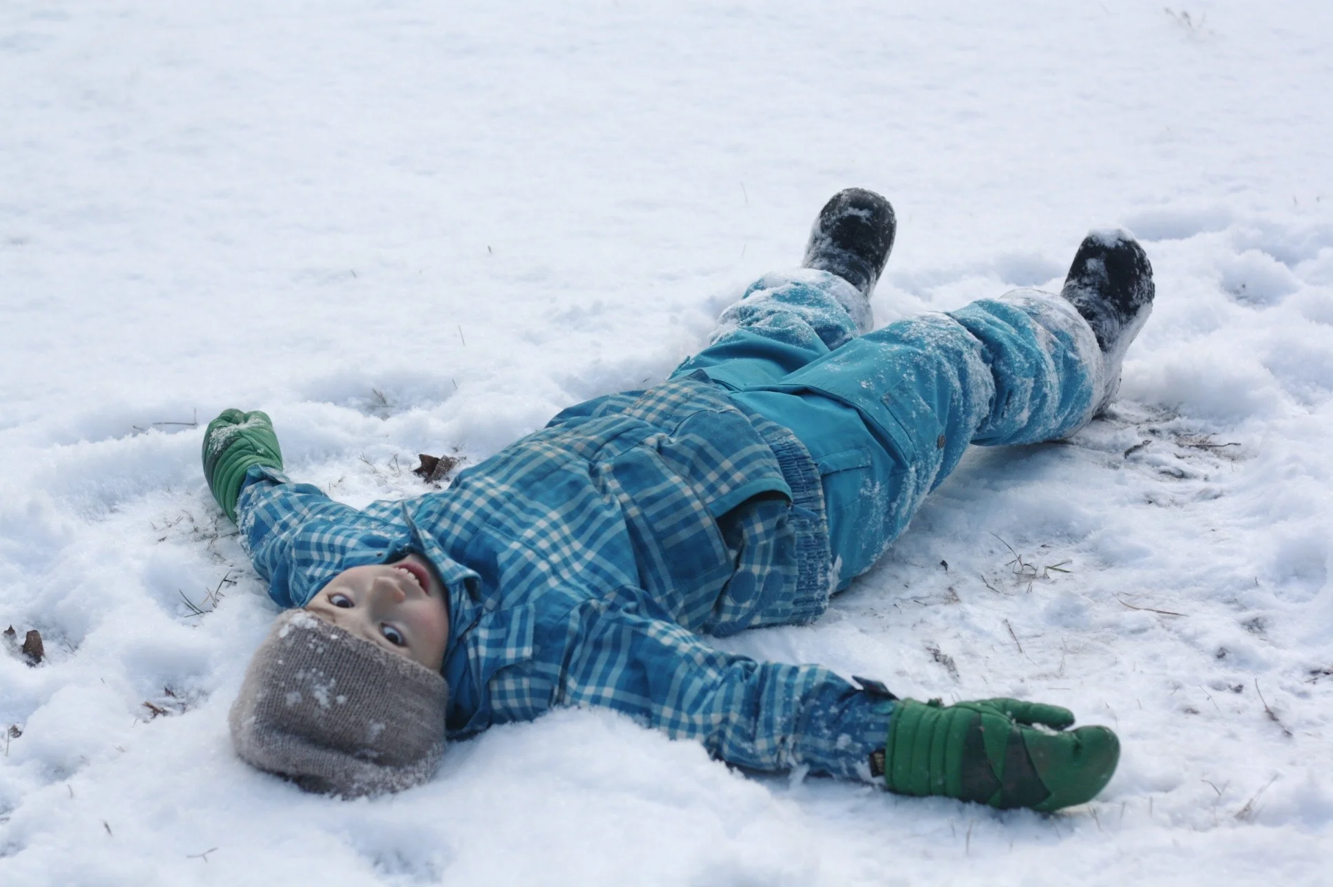 making-snow-angels.jpg
