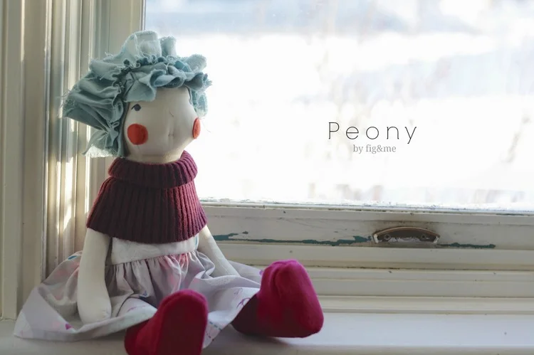 Peony, a cloth fig by fig and me.