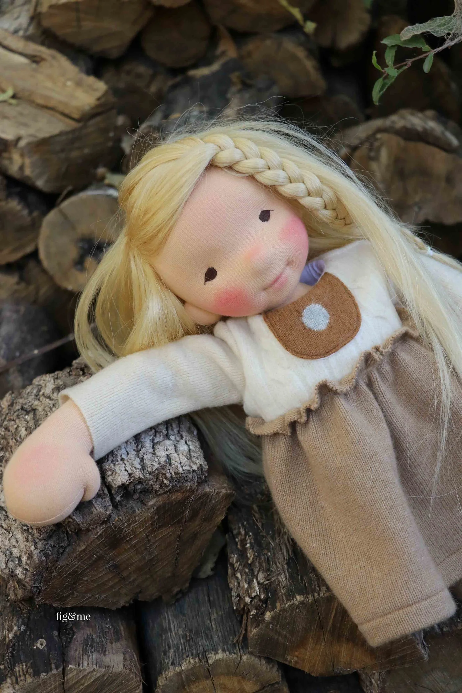 Aspen, a custom order 18" Figlette by Fig and me