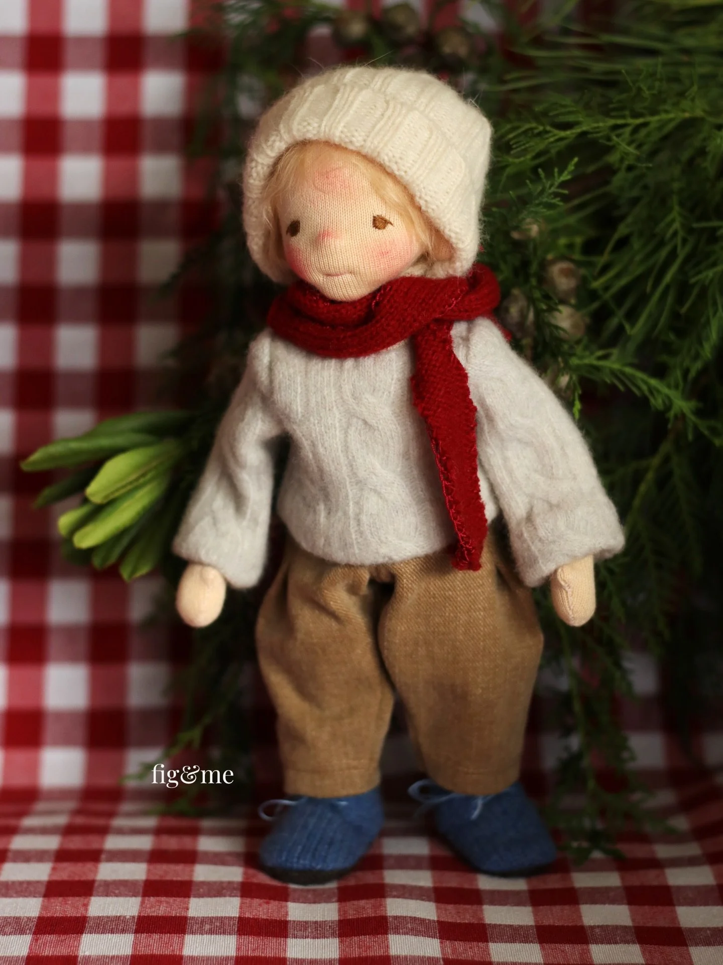 2025 broke me&hellip;but my dolls rebuilt my spirit. 

The support of my patrons, the custom orders from you all, the virtual hugs from you as I battled immigration delays, cancelled workshops, the shipping storms, all of it was a bit much for my lit