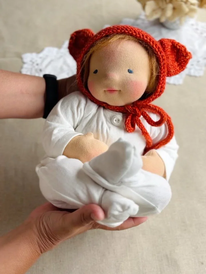 Online class coming soon&hellip;

I seemed to have developed a love for summer babies, of the wool and cloth kind of course, made by your hands with my help! 

I will soon open the doors of my online class, where we will make this cuddly chubby doll 