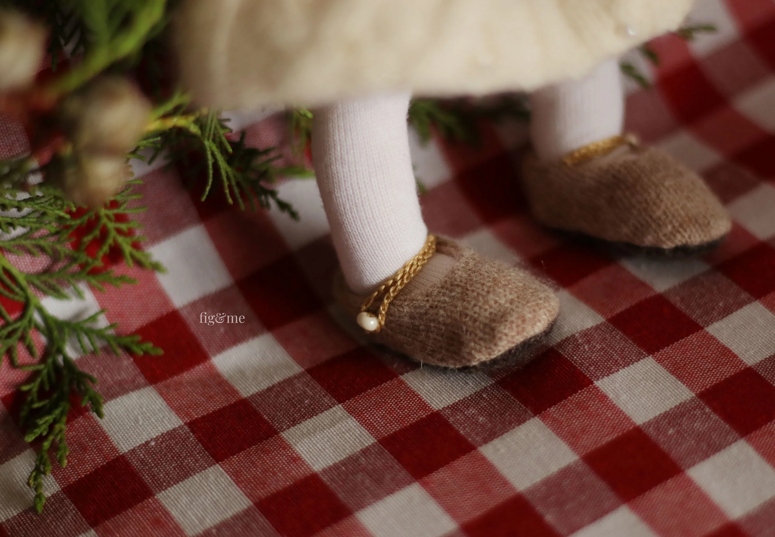 doll shoes with crochet ties