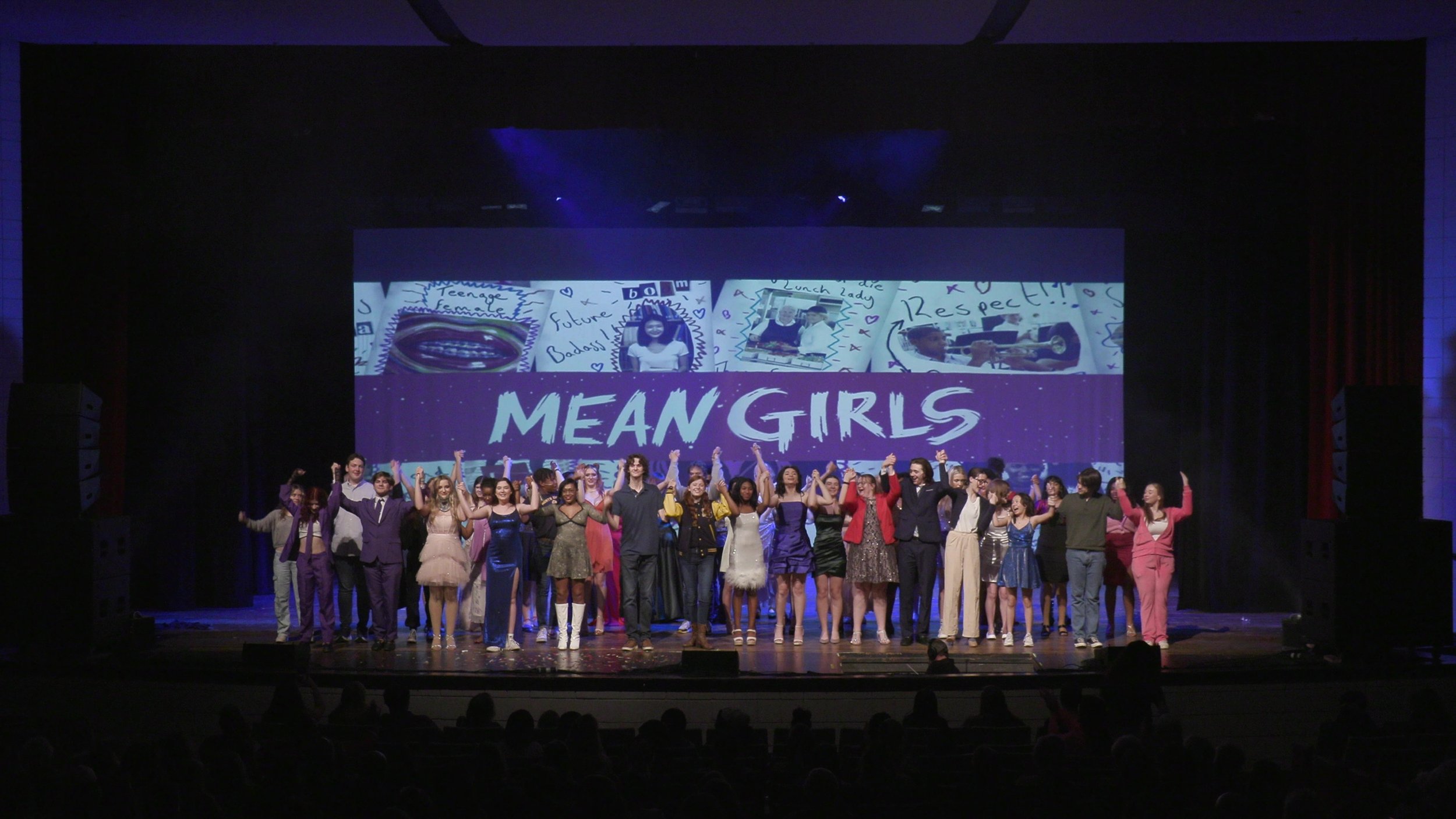 Mean Girls : Lights and projections