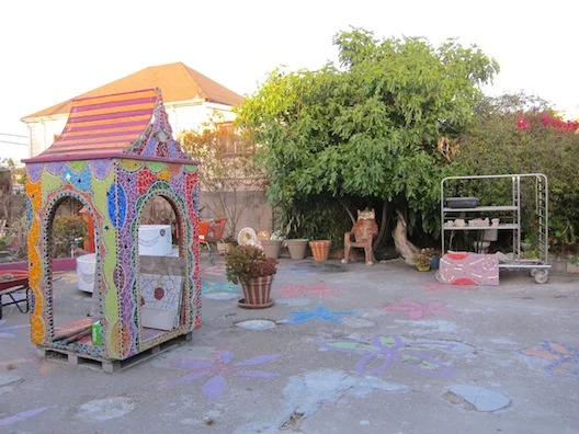 The backyard at Jingletown Art Studios