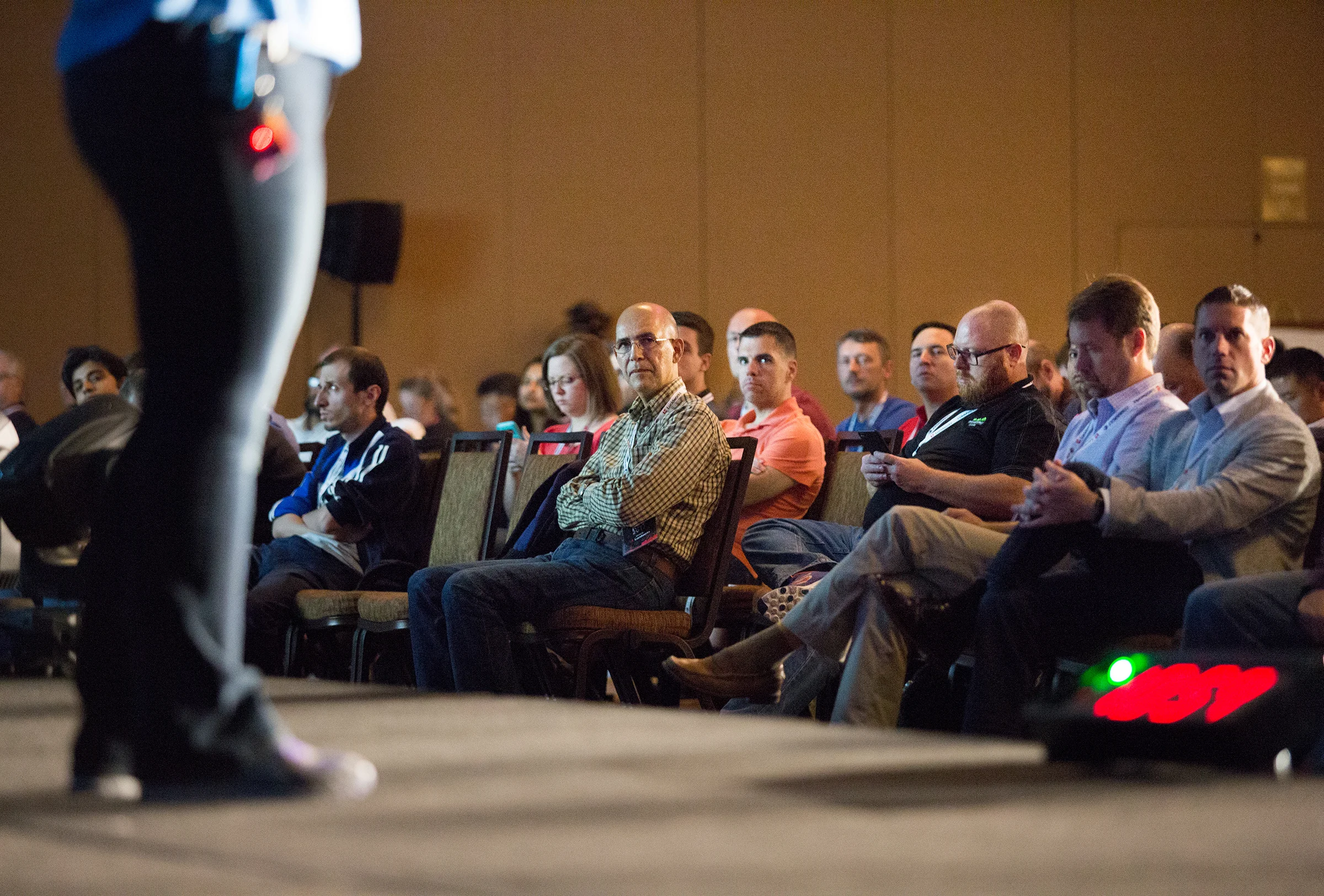 audience_listening-03.jpg