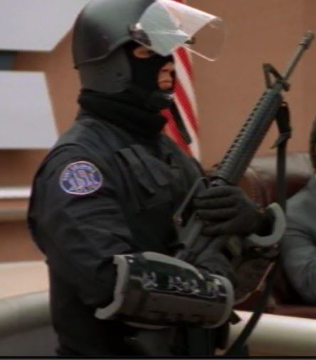 I bet this guy crushes all at paintball.