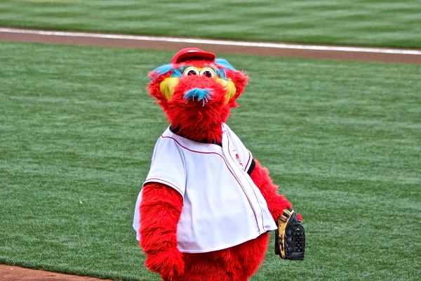 "I'm not great but have you seen the other Reds' mascots? Yeah, case closed."(roundingthird.net)