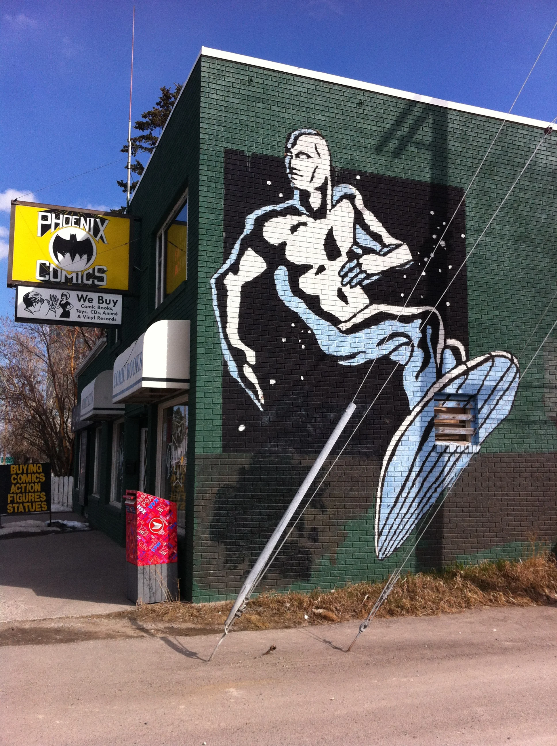 Killarney even has it own unofficial mural program on the side of its own comic bookstore - Bazinga! 