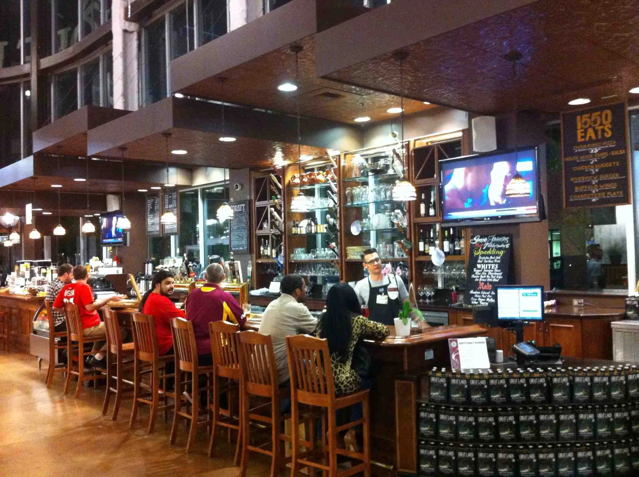 Welcome to Whole Foods in Chicago's Lincoln Park. This is the pub at the entrance to the store. How welcoming is that? They even invited the community to come and watch the NHL and NBA playoff games at the pub. Lots of local craft beers for $4. 