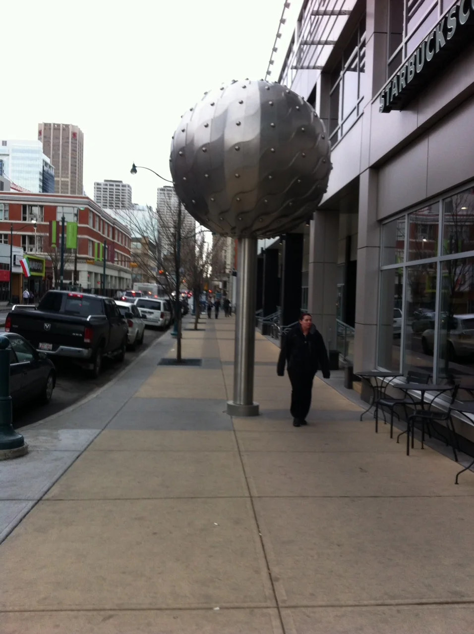 Great sidewalks don't have artworks in the middle of them. 
