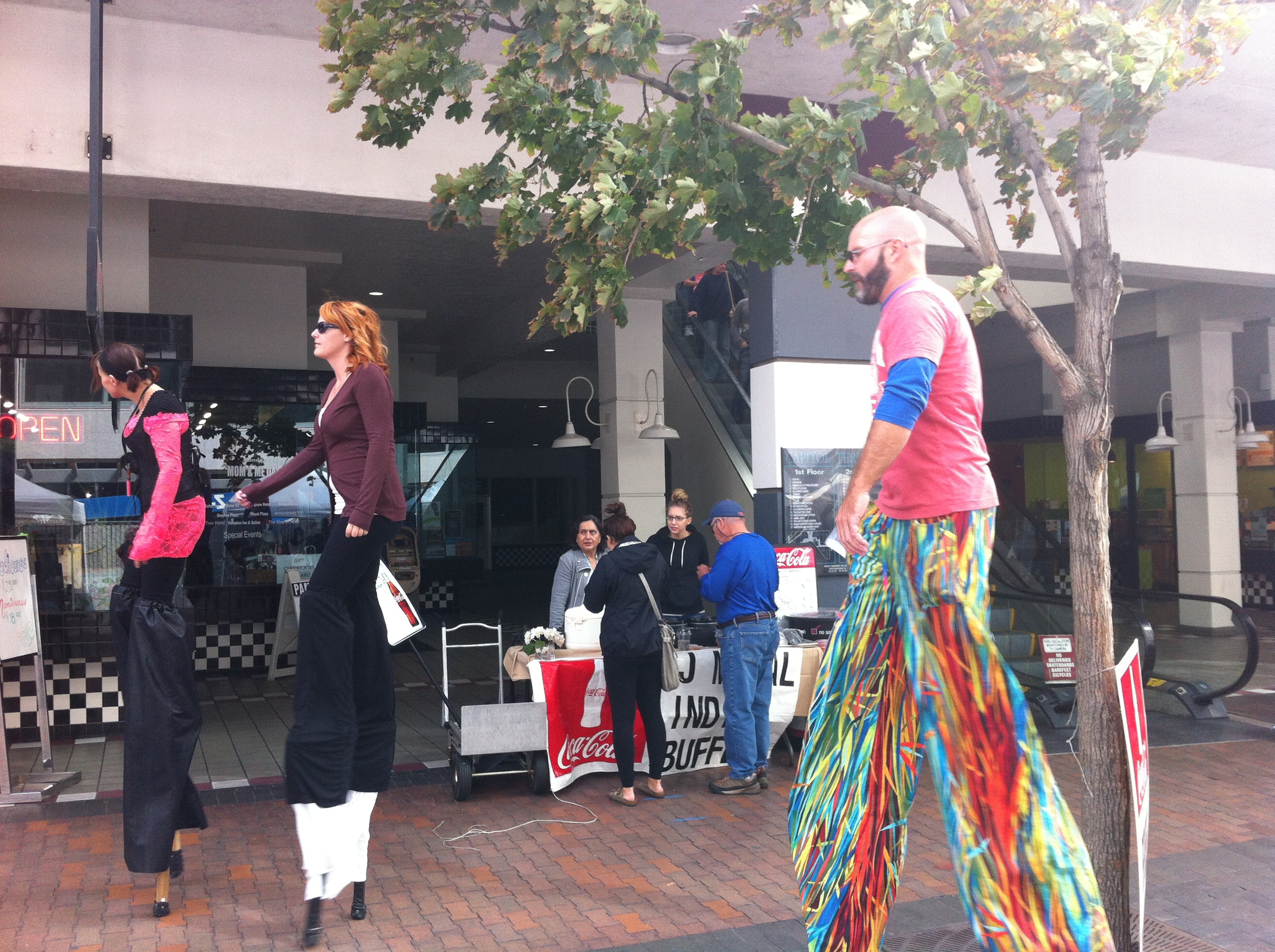 Street performers on 8th Street add fun and surprise to this pedestrian area. 
