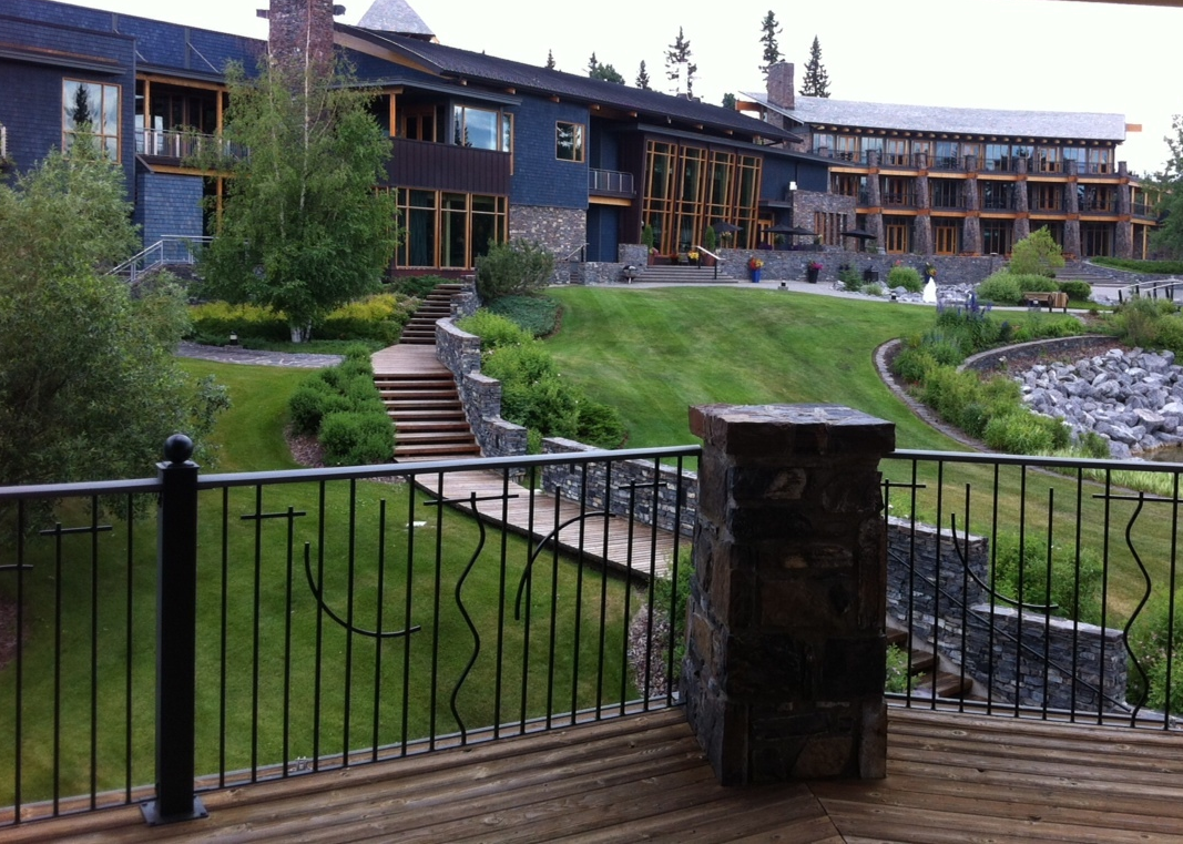 The Azuridge Estate Hotel is a hidden gem in the foothills of the Rocky Mountains. It would make for a great quickie get-away . 