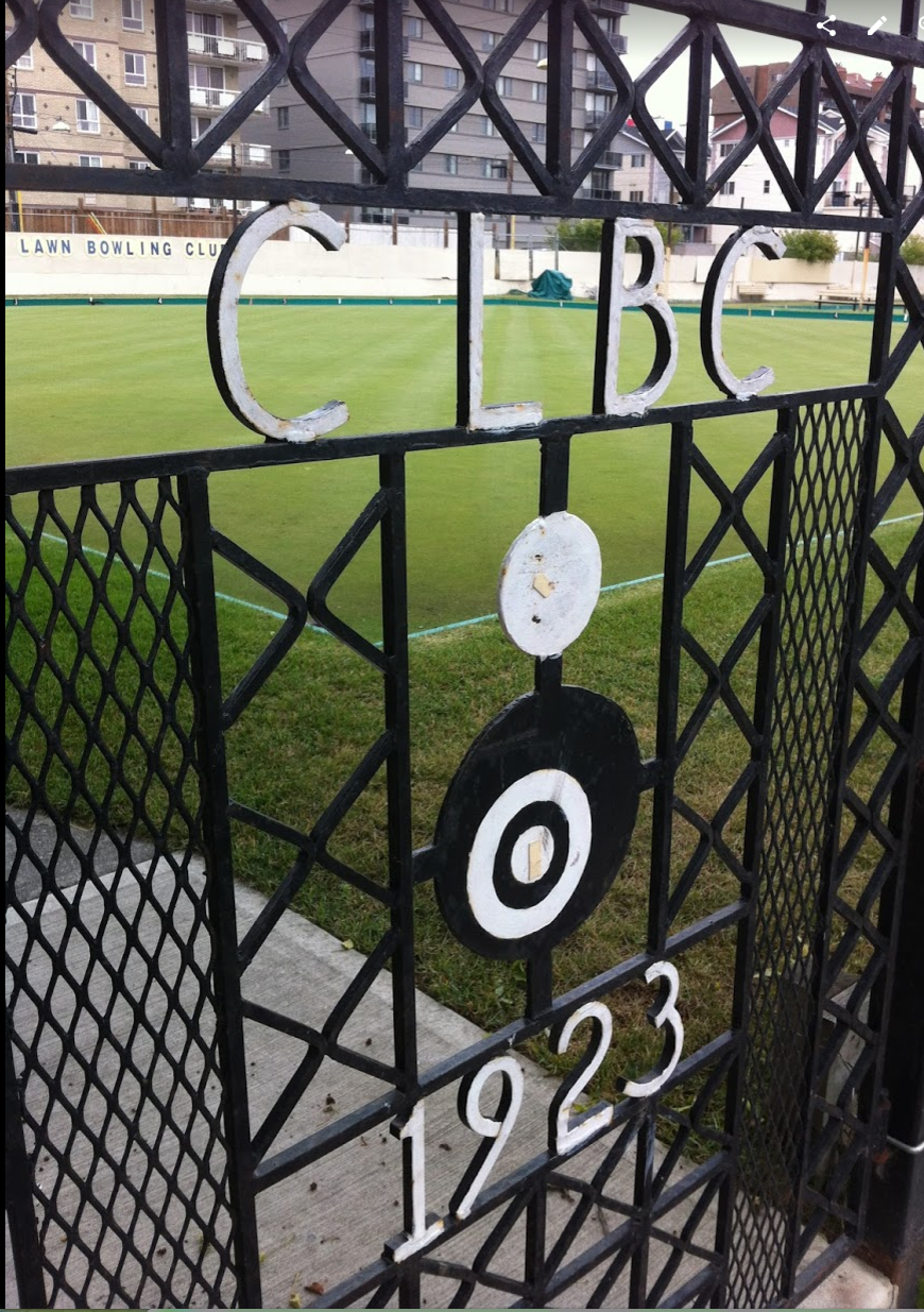 Too bad the gate didn't stay in the park.