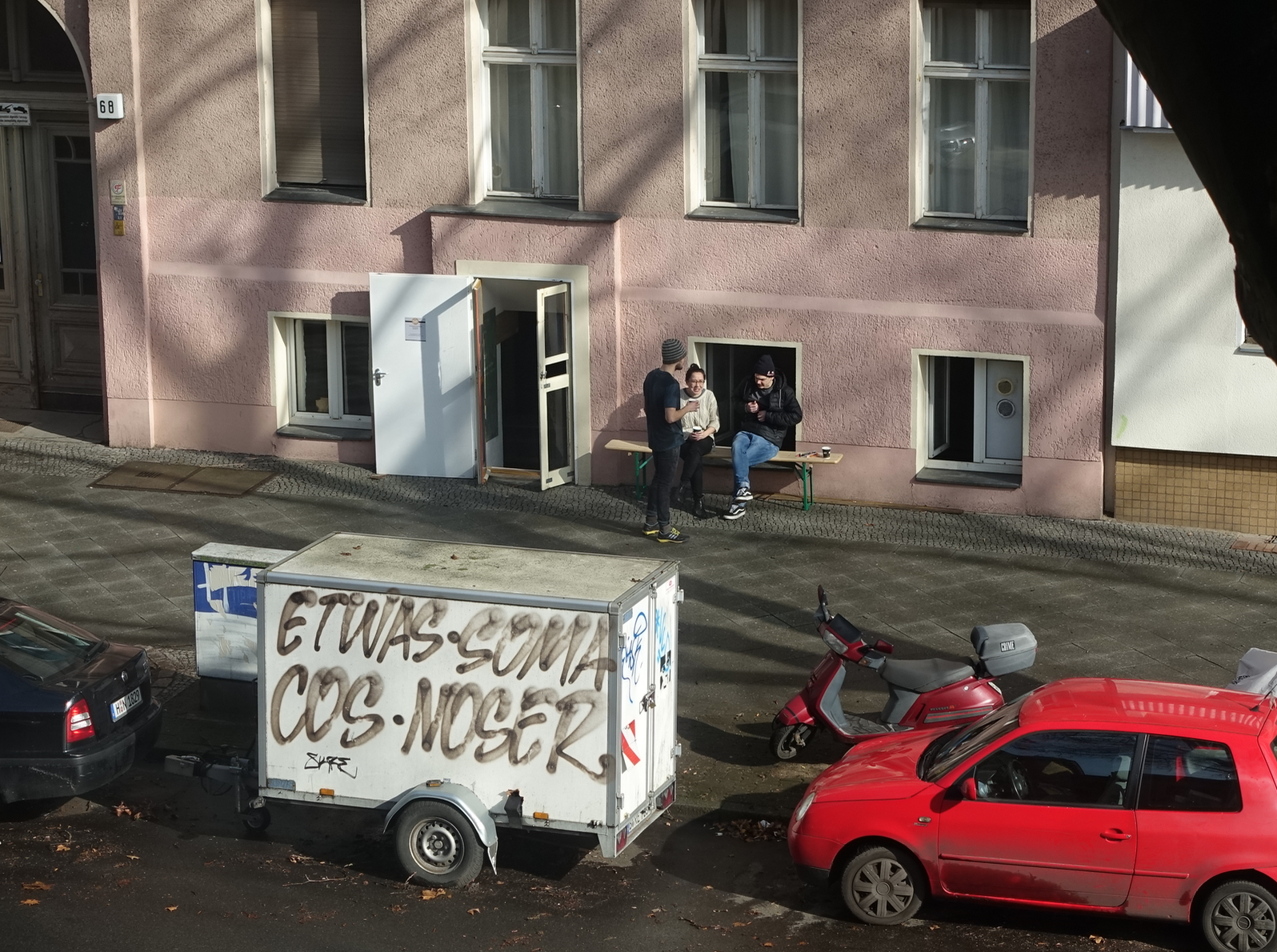 We saw these hipsters carry the bench out of the shop (located in the basement) to the sidewalk so they could enjoy their morning coffee. 