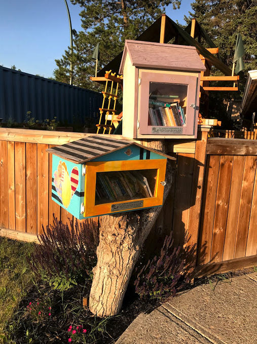 We have lots of little libraries. 