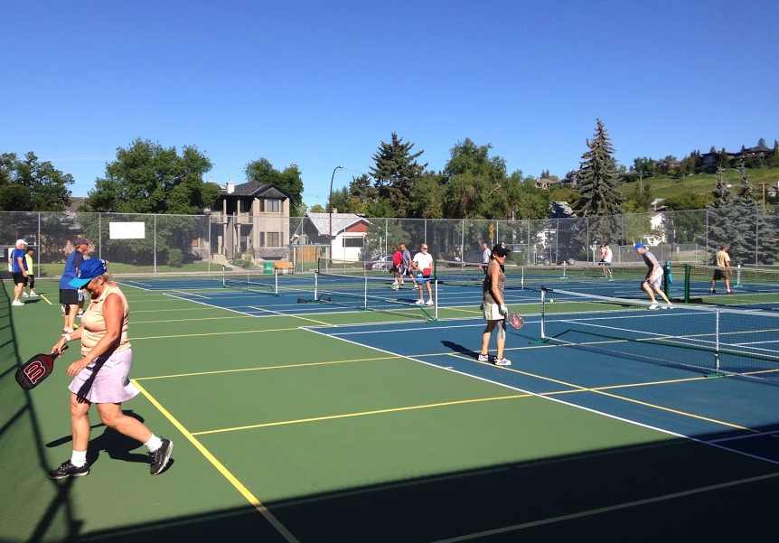 West Hillhurst's multi-use courts are use for both tennis and pickle ball. Inside is a very popular squash club. 