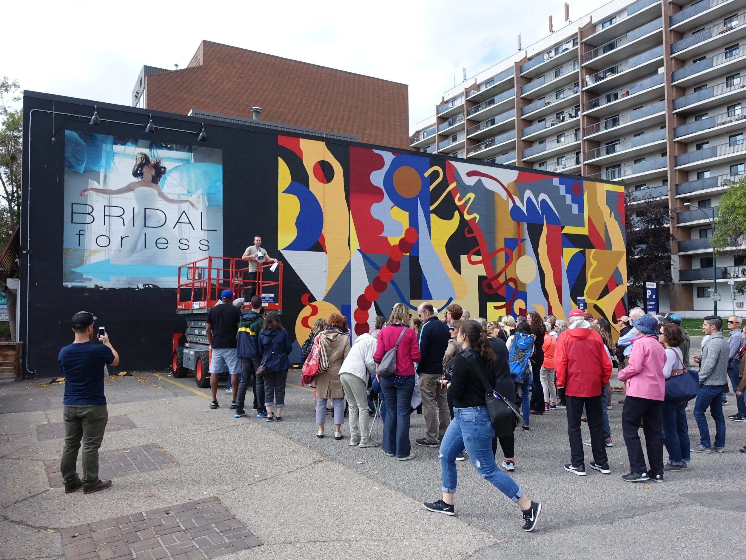 Mikhail Miller and Rachel Ziriada’s playful mural reminds me of Matisse’s cut-out artworks.