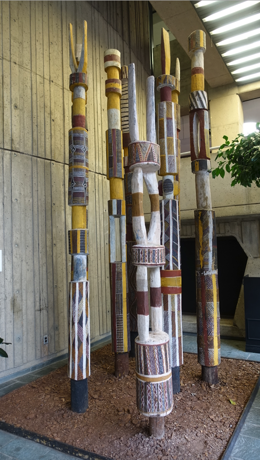 Inside Dal’s Art Centre we found these stately aboriginal sticks from Australia was tucked behind the staircase.